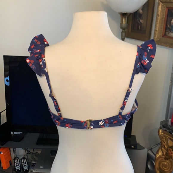 Juicy couture floral ruffle underwire bikini top and bottom - Picture 4 of 9